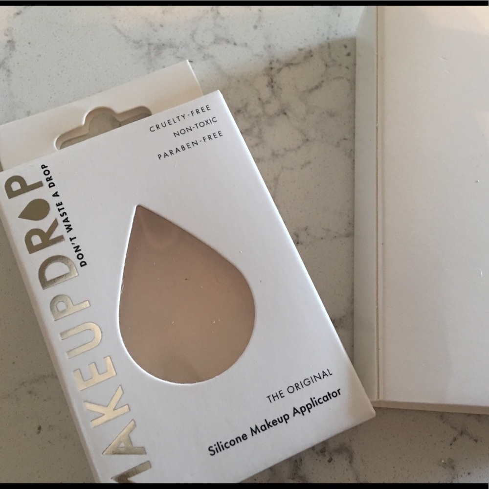 Makeup Drop Applicator